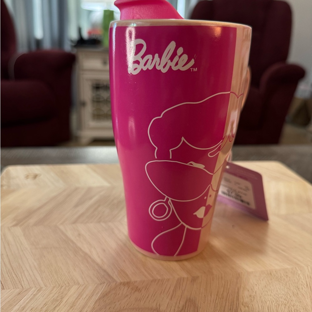Barbie Glamorous Pink and Gold Accent Mug - Picture 4 of 10